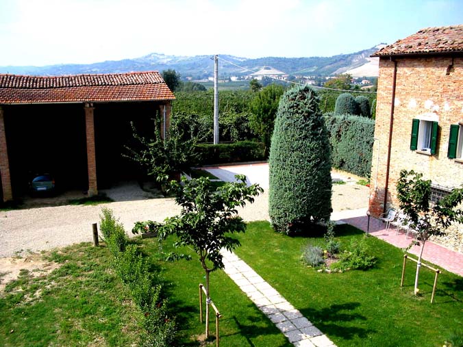 Aia e giardino